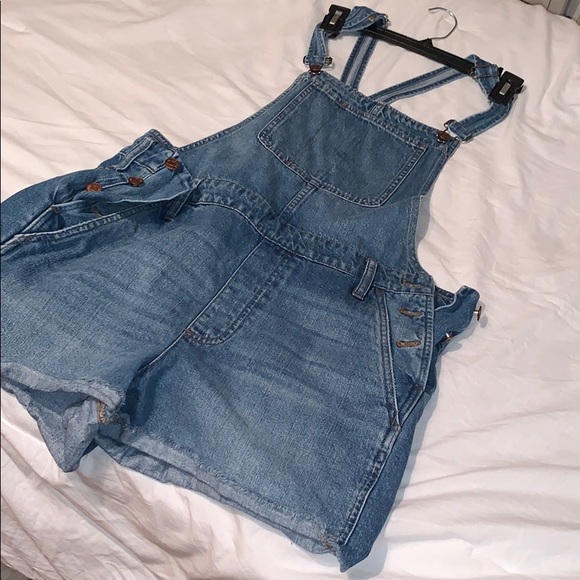 Madewell Denim - Madewell ✨ Overall Shorts